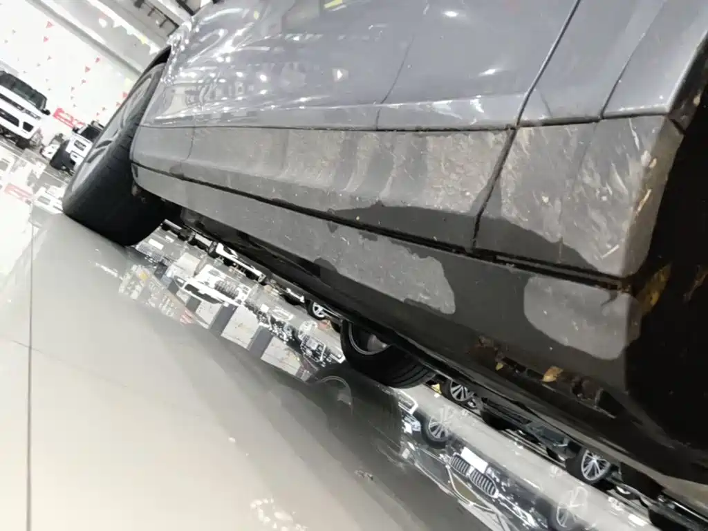 Porsche Cayenne — миниатюра 21