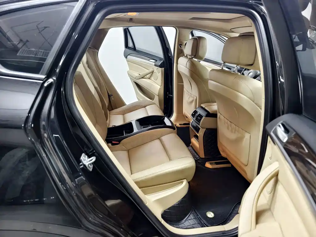 BMW X6 — миниатюра 16