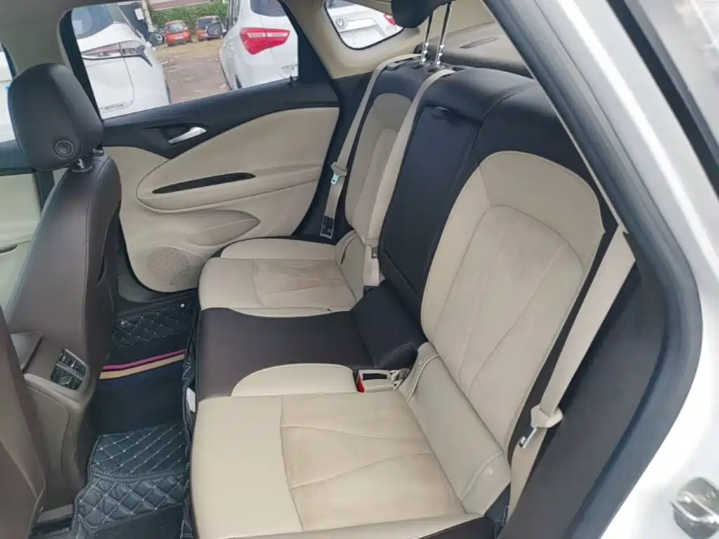 Buick Verano — миниатюра 17