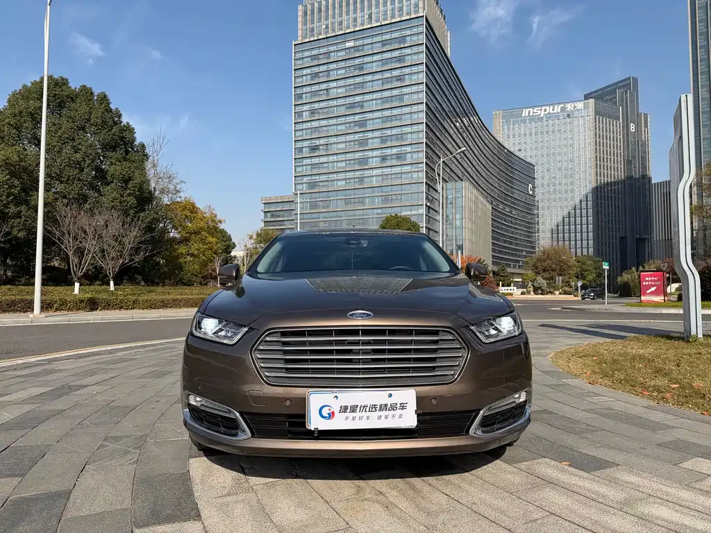 Ford Taurus EcoBoost 245 Luxury Type, фото 2