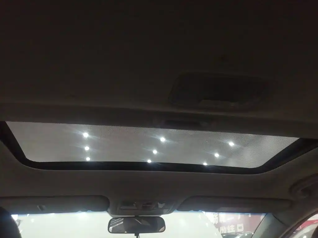 Hyundai Elantra Langdong — миниатюра 18