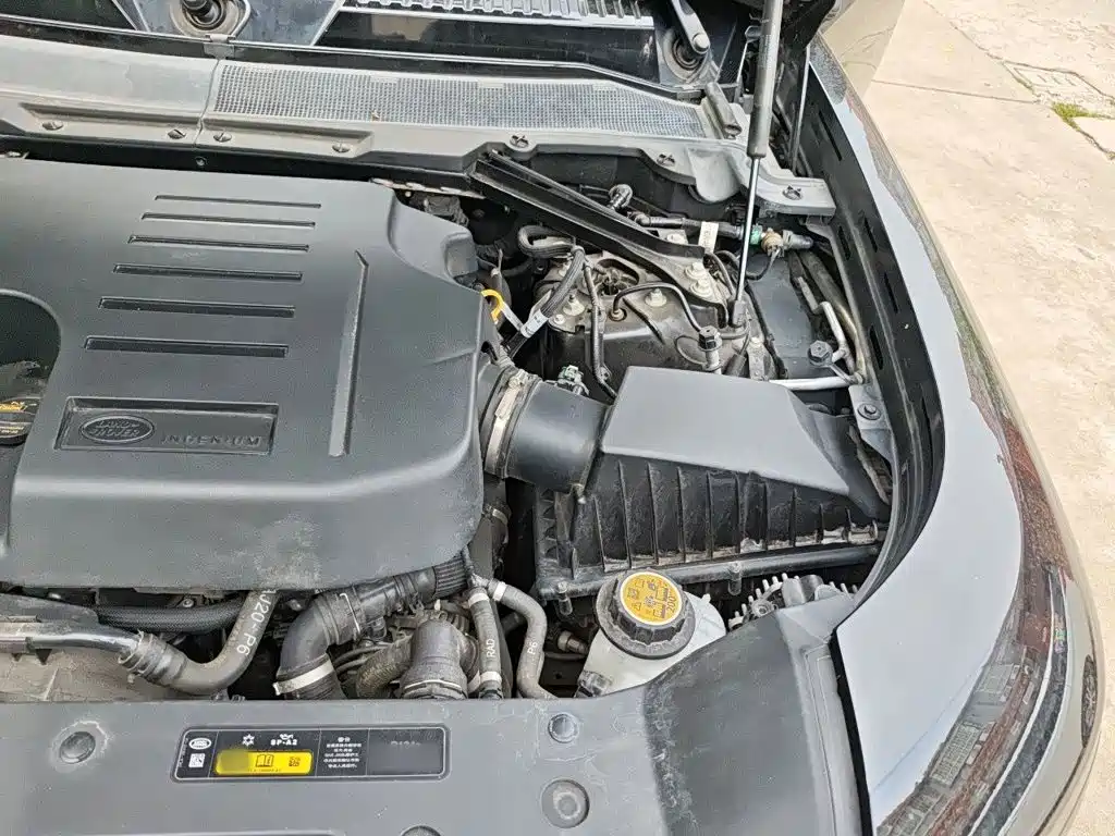 Land Rover Defender — миниатюра 20