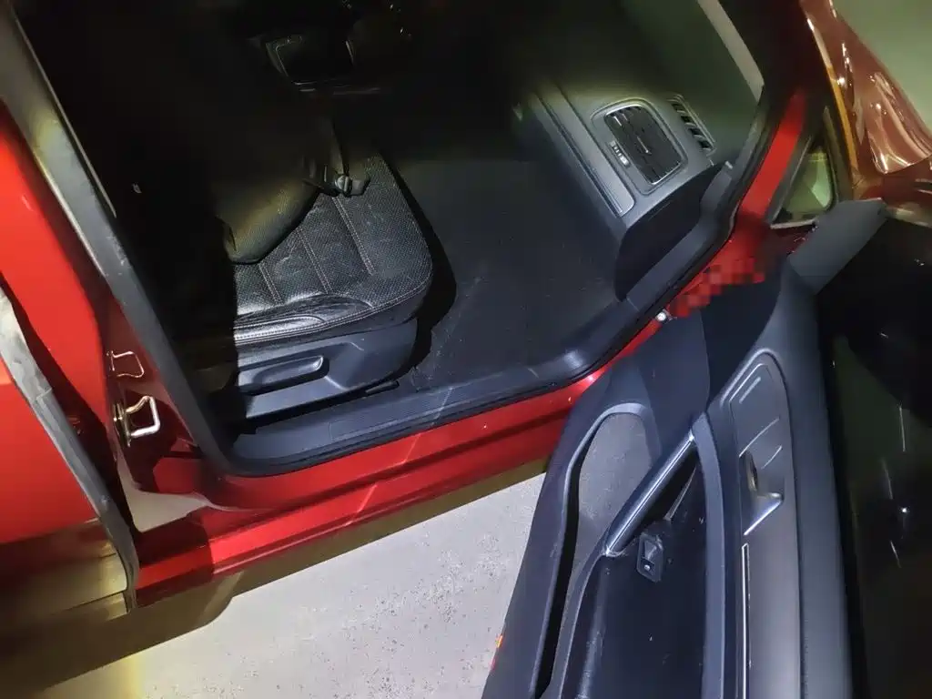 Volkswagen Golf — миниатюра 18