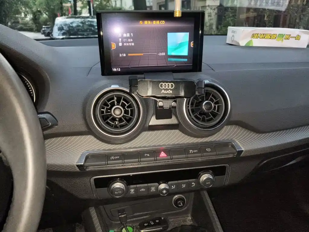 Audi Q2L — миниатюра 14