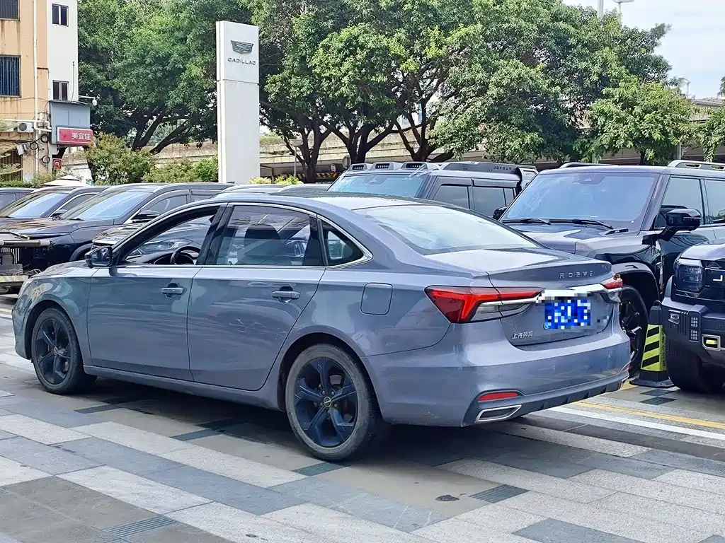 Roewe i6 MAX — миниатюра 4