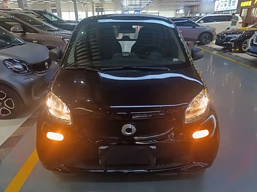 smart Smart Fortwo — миниатюра 3