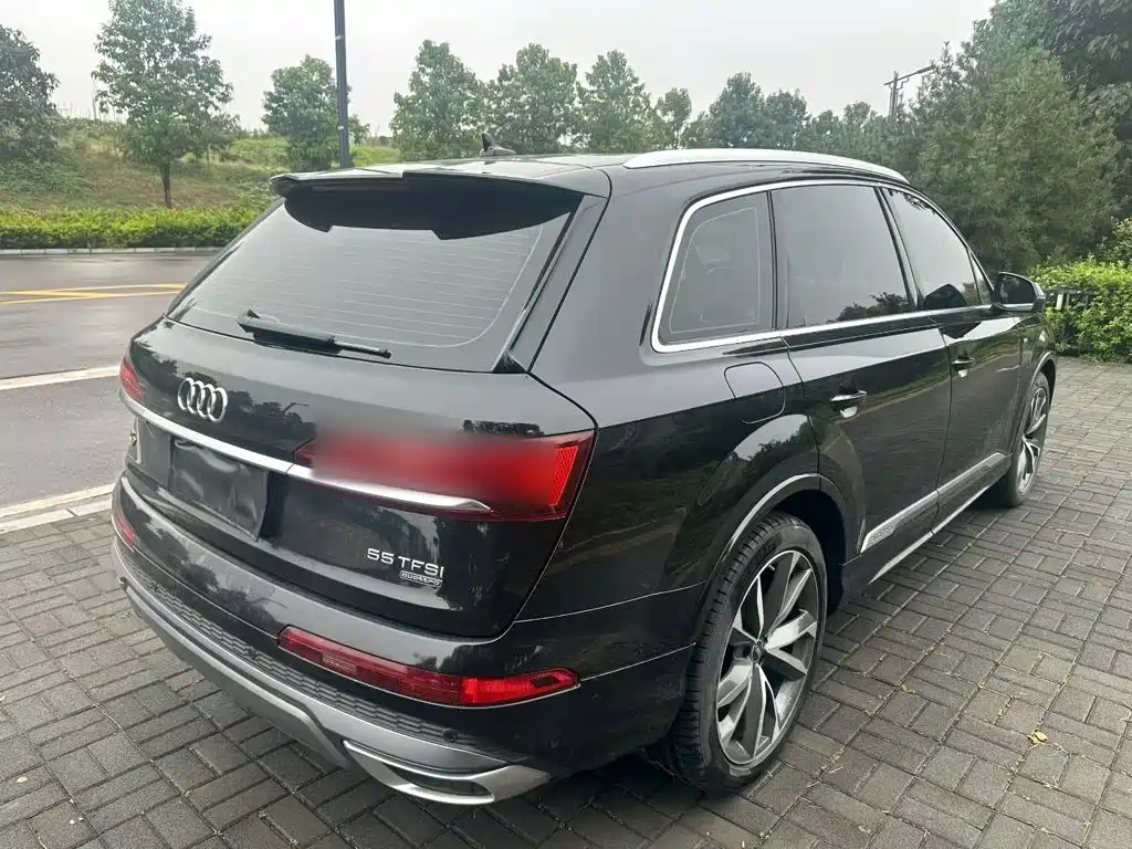 Audi Q7 — миниатюра 7