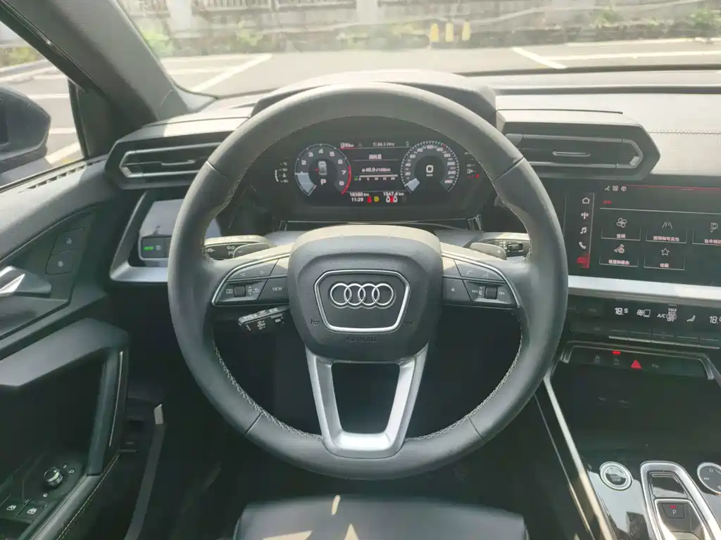 Audi A3 — миниатюра 10