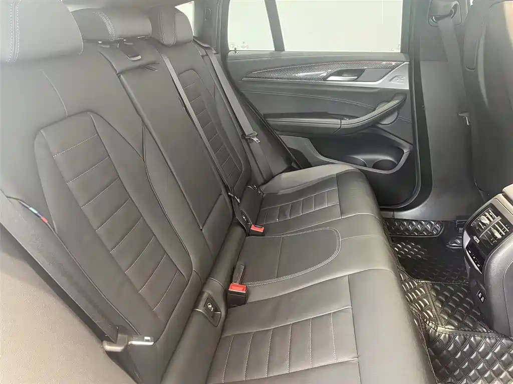 BMW X4 M40i — миниатюра 12