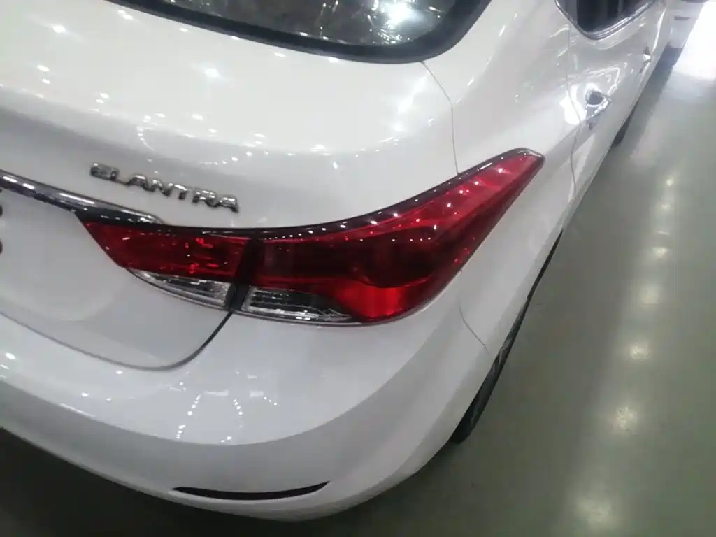 Hyundai Elantra Langdong — миниатюра 8