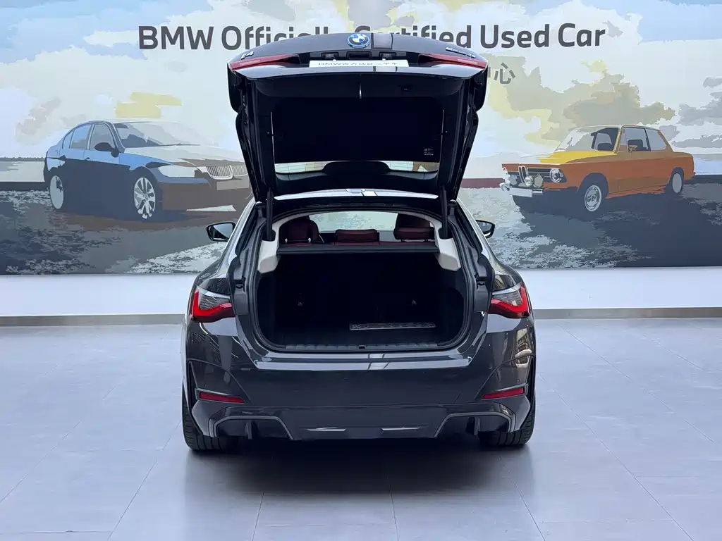 BMW i4 2023 eDrive35