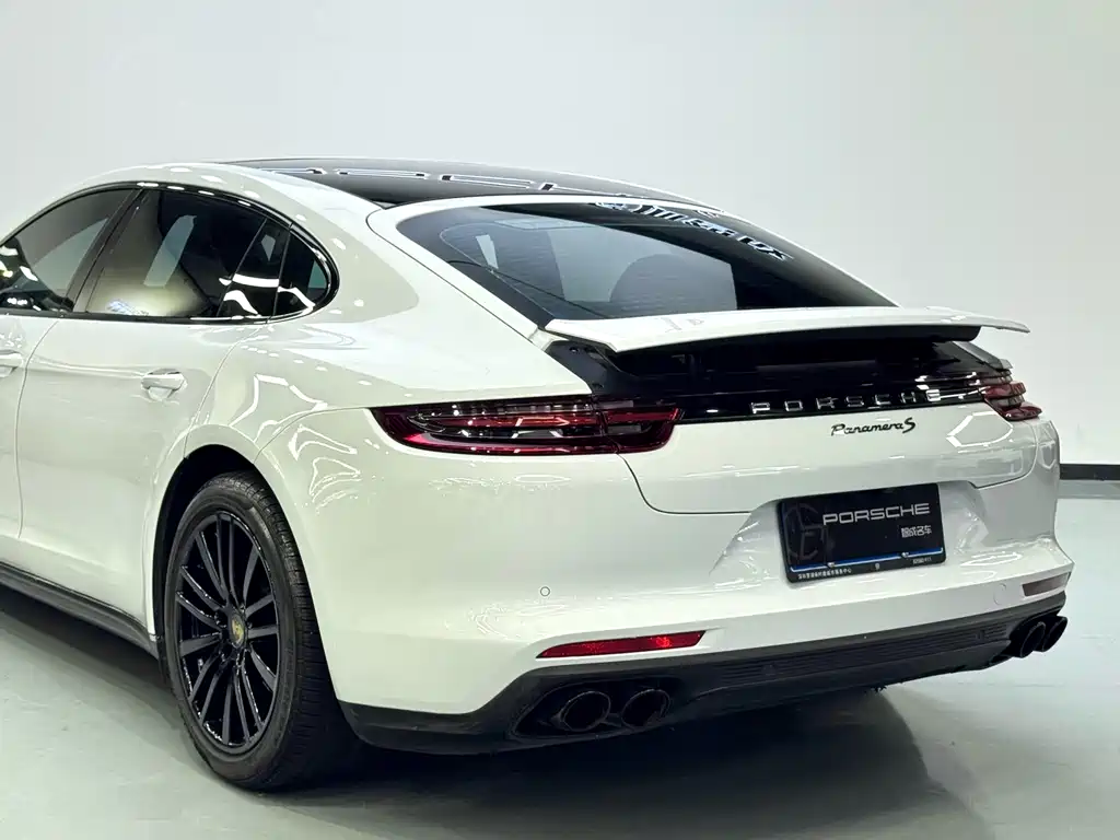 Porsche Panamera — миниатюра 28
