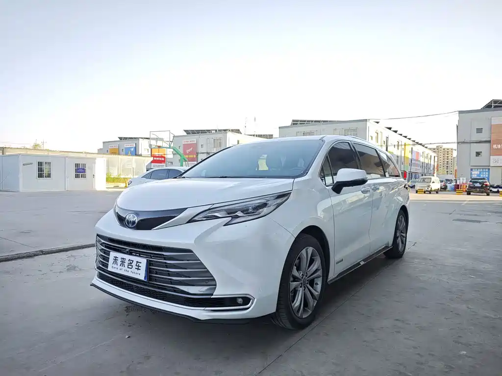 Toyota Sienna 2023