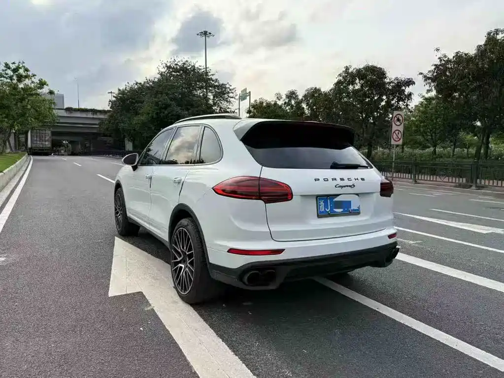 Porsche Cayenne 2016 Cayenne 3.0T