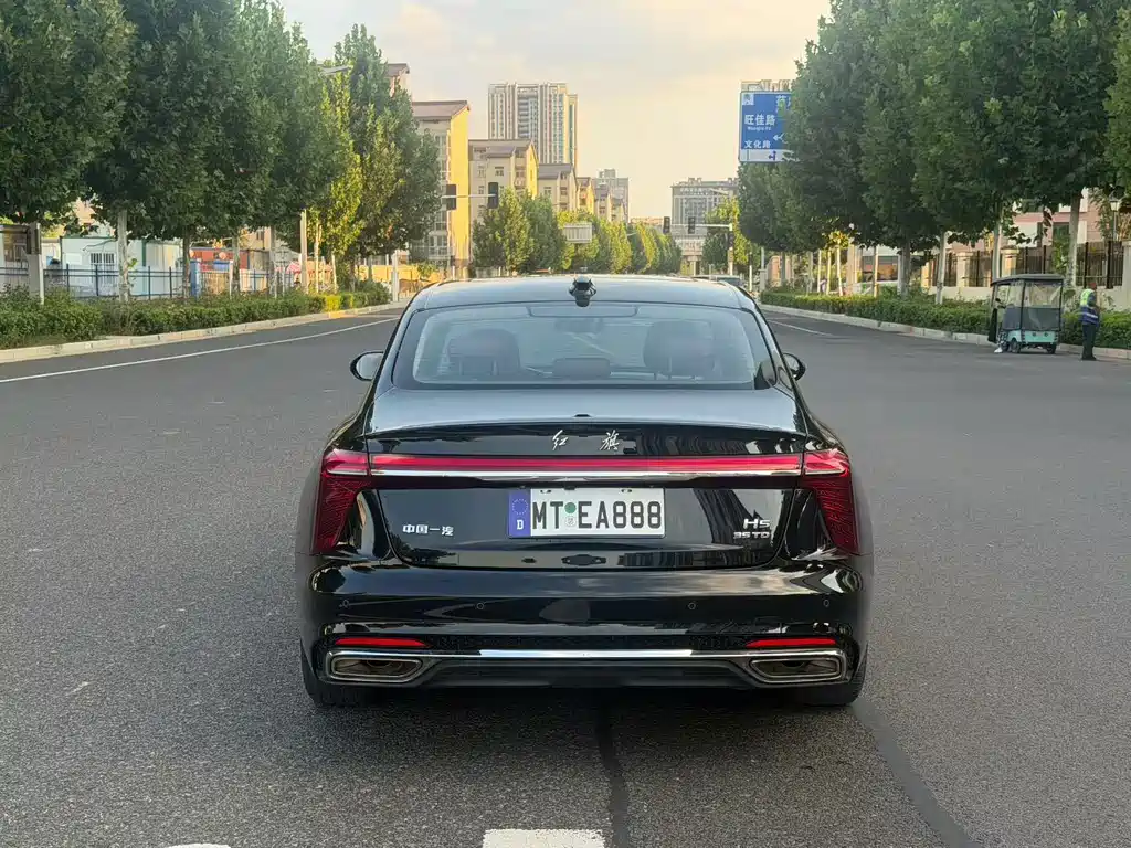 Hongqi Hongqi H5 — миниатюра 8
