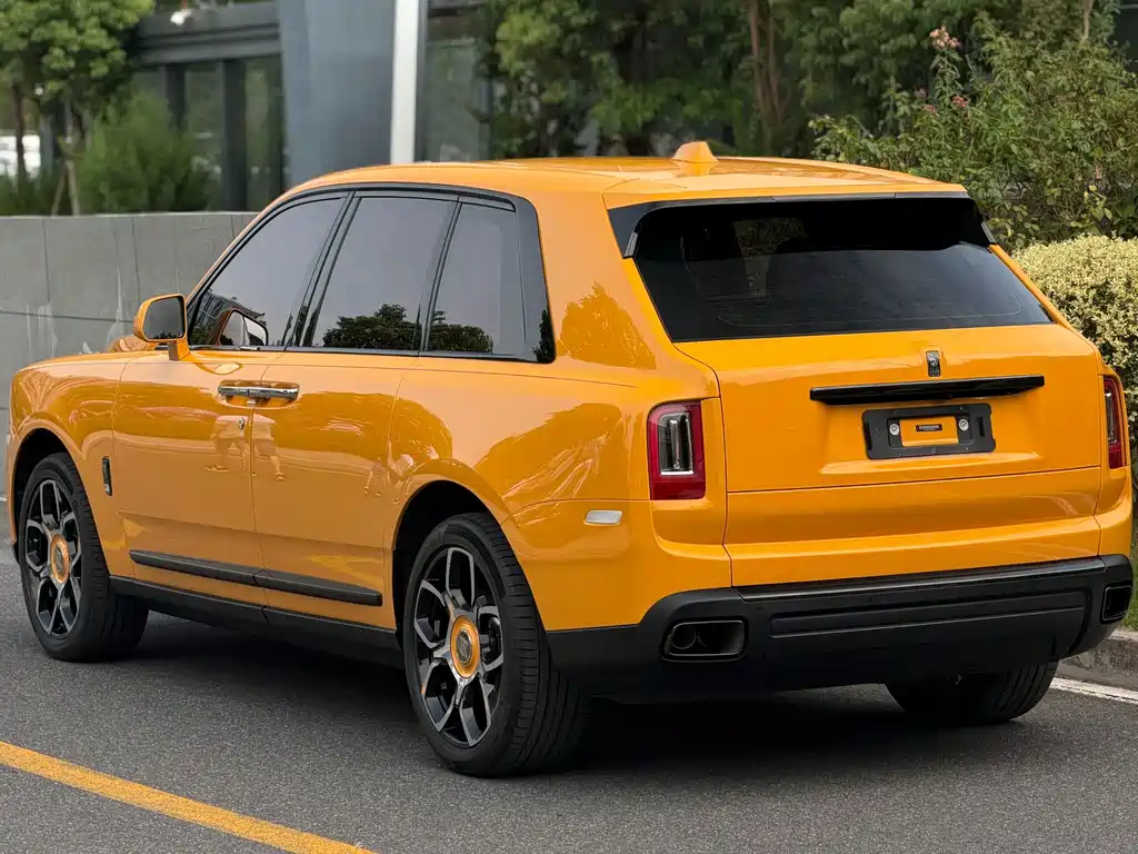 Rolls-Royce Cullinan — миниатюра 3