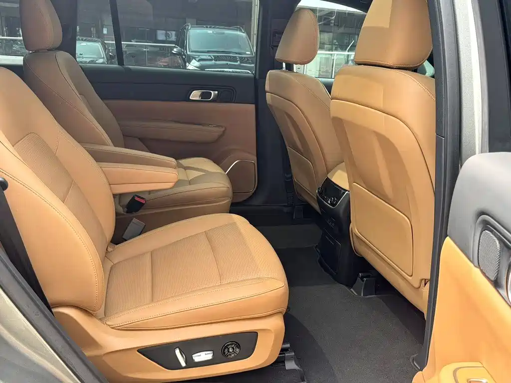 Li Auto ONE 2021 6 мест