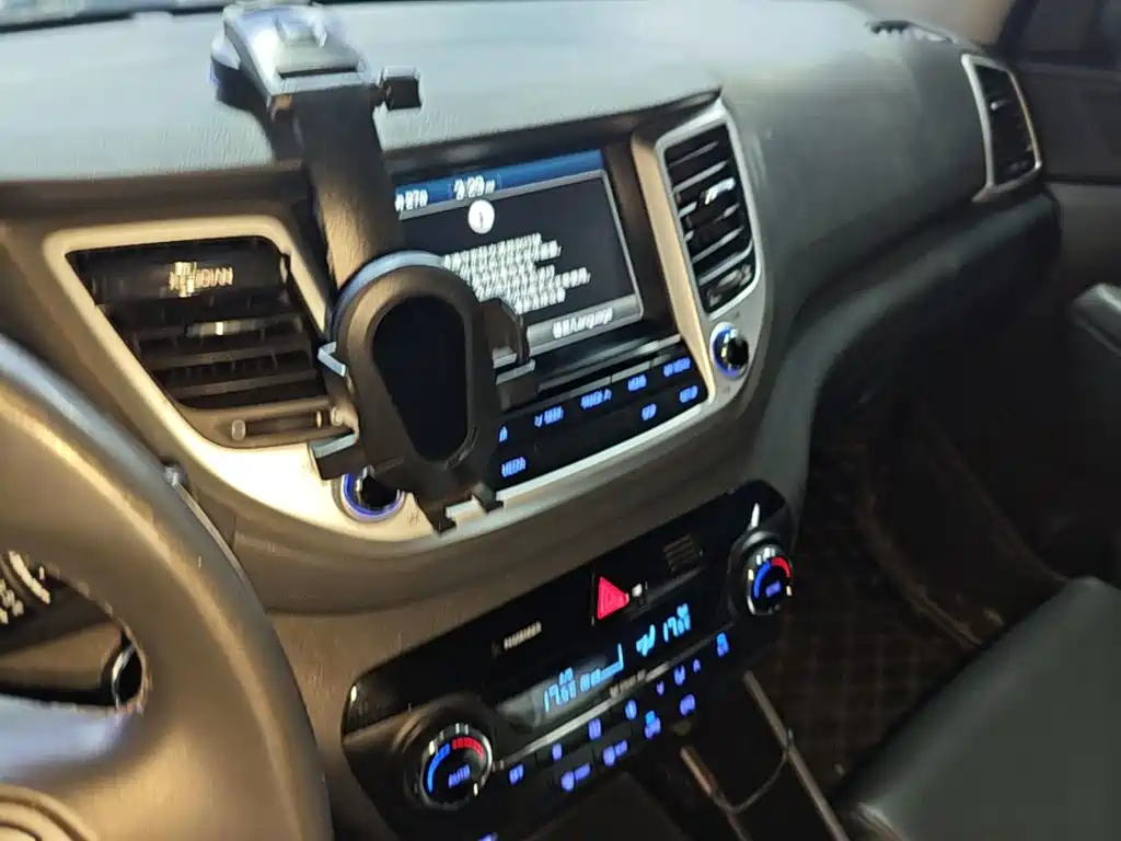 Hyundai Tucson — миниатюра 13