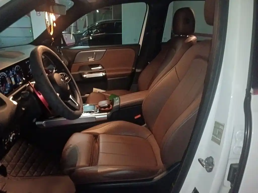 Mercedes-Benz GLB — миниатюра 8