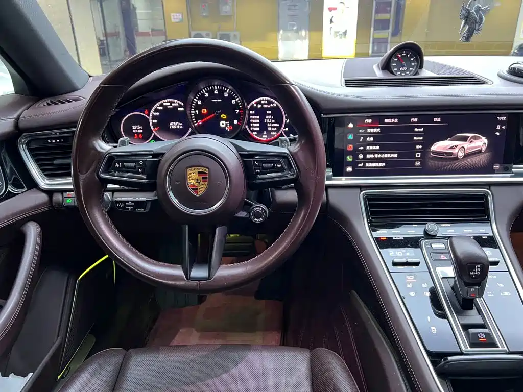 Porsche Panamera — миниатюра 9