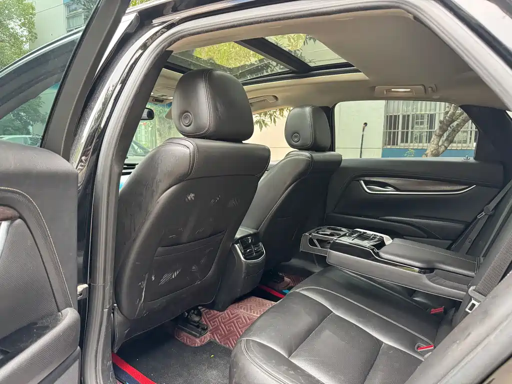 Cadillac XTS — миниатюра 8