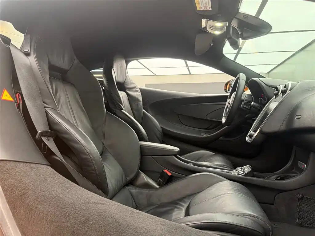McLaren 570 2015 570S 3.8T Coupe