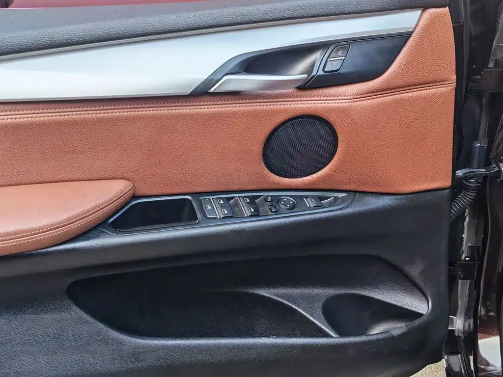 BMW X5 (Import) — миниатюра 12