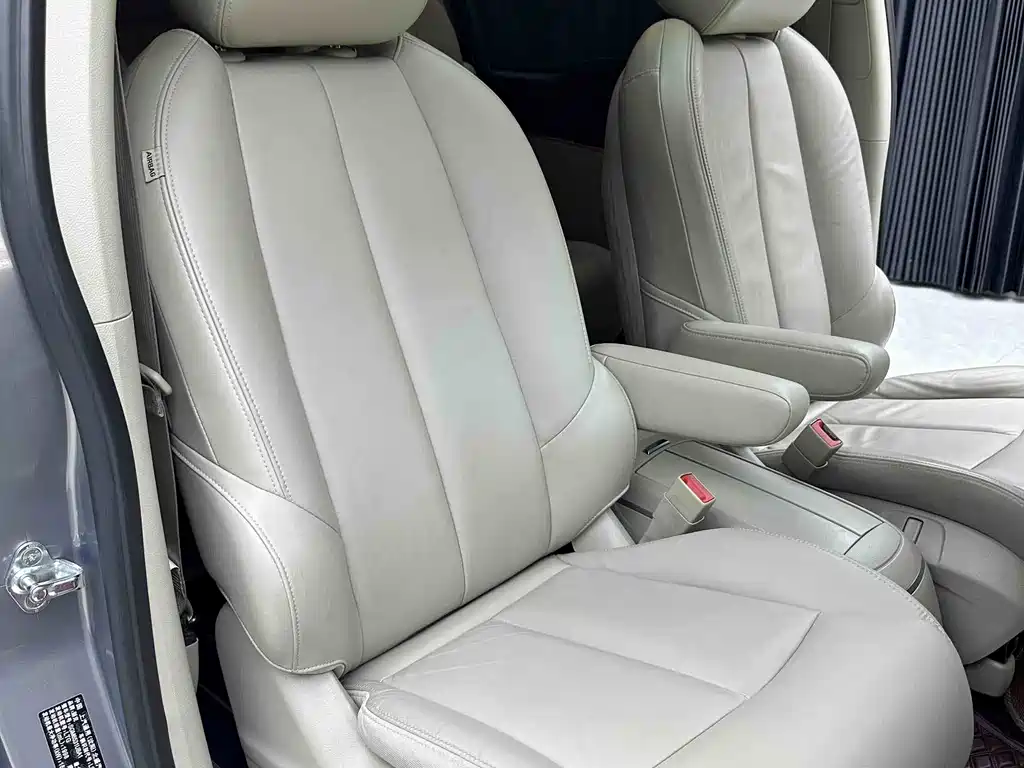 Buick GL8 2018 28T Luxury VI