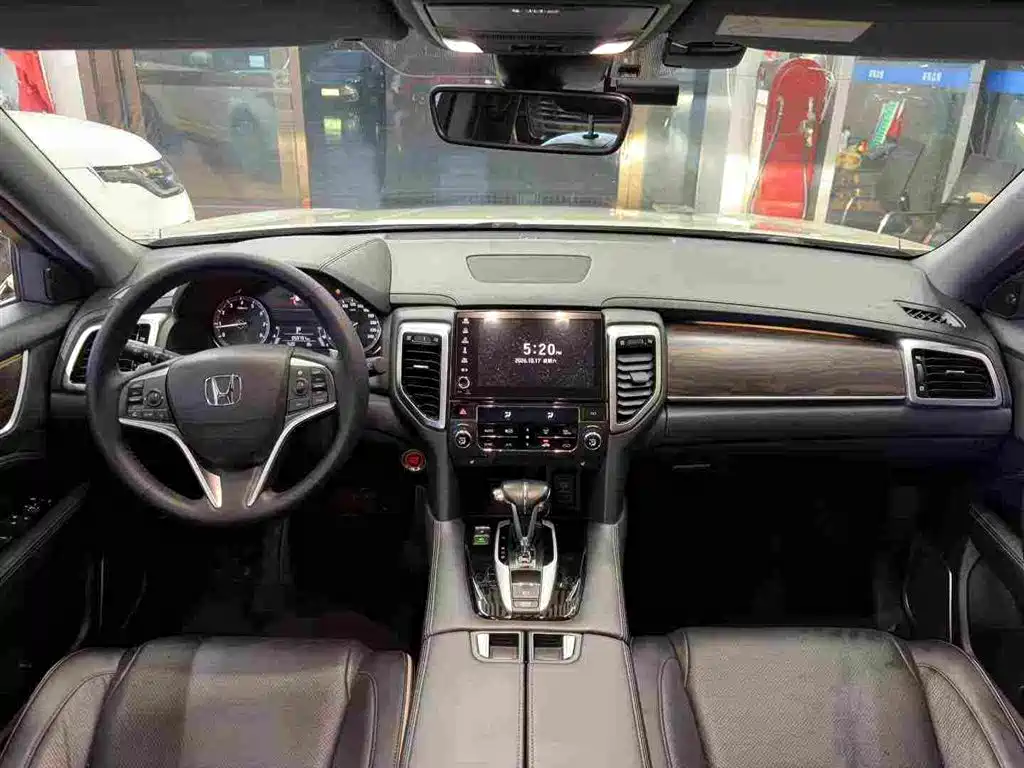 Honda UR-V — миниатюра 5
