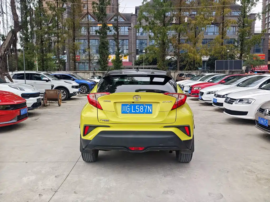 Toyota C-HR — миниатюра 11