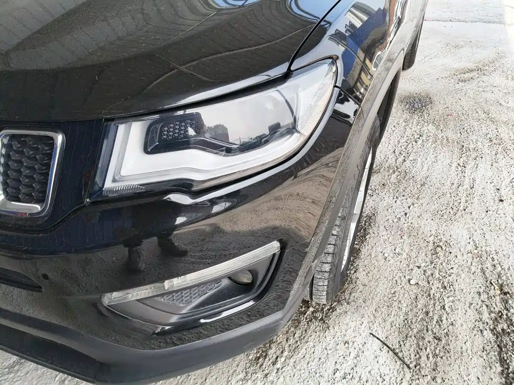 Jeep Compass — миниатюра 18