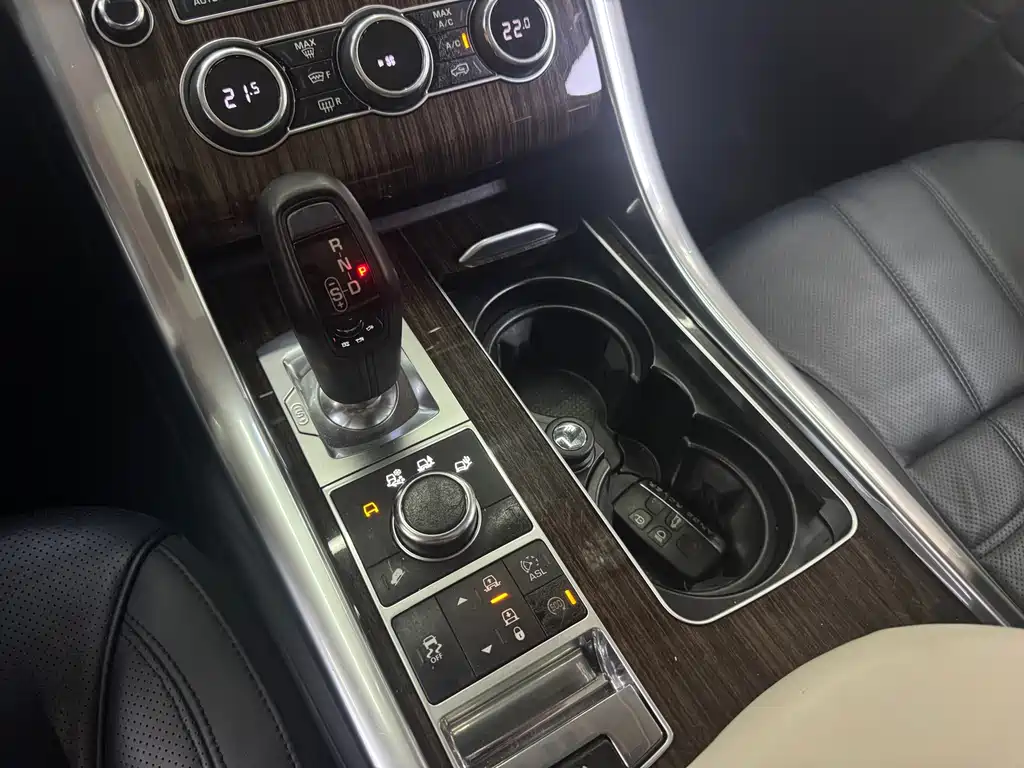 Land Rover Sport — миниатюра 13