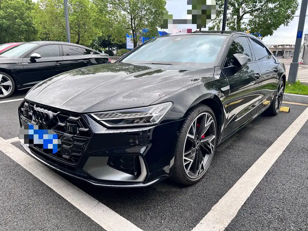 Audi A7L