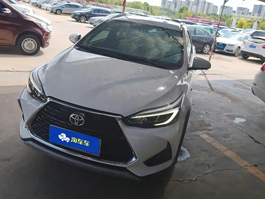 Toyota Yaris L