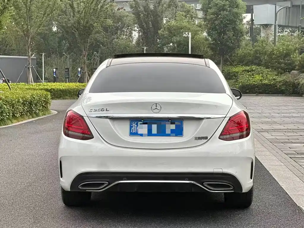 Mercedes-Benz C-Class — миниатюра 5