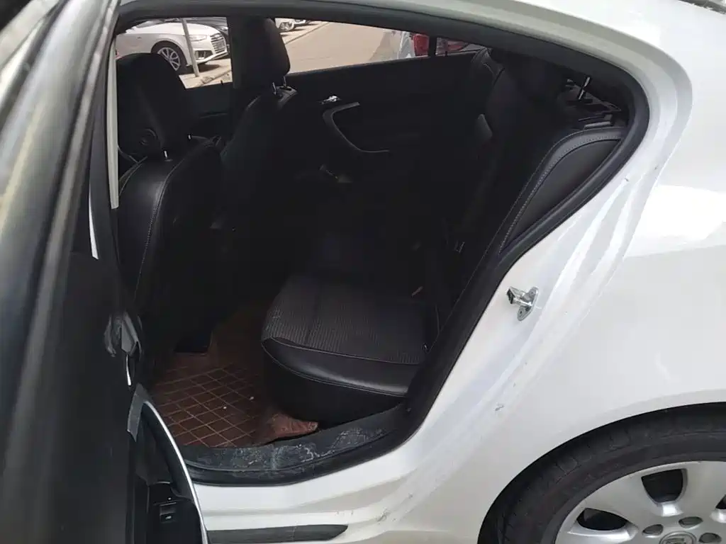 Buick Regal — миниатюра 17