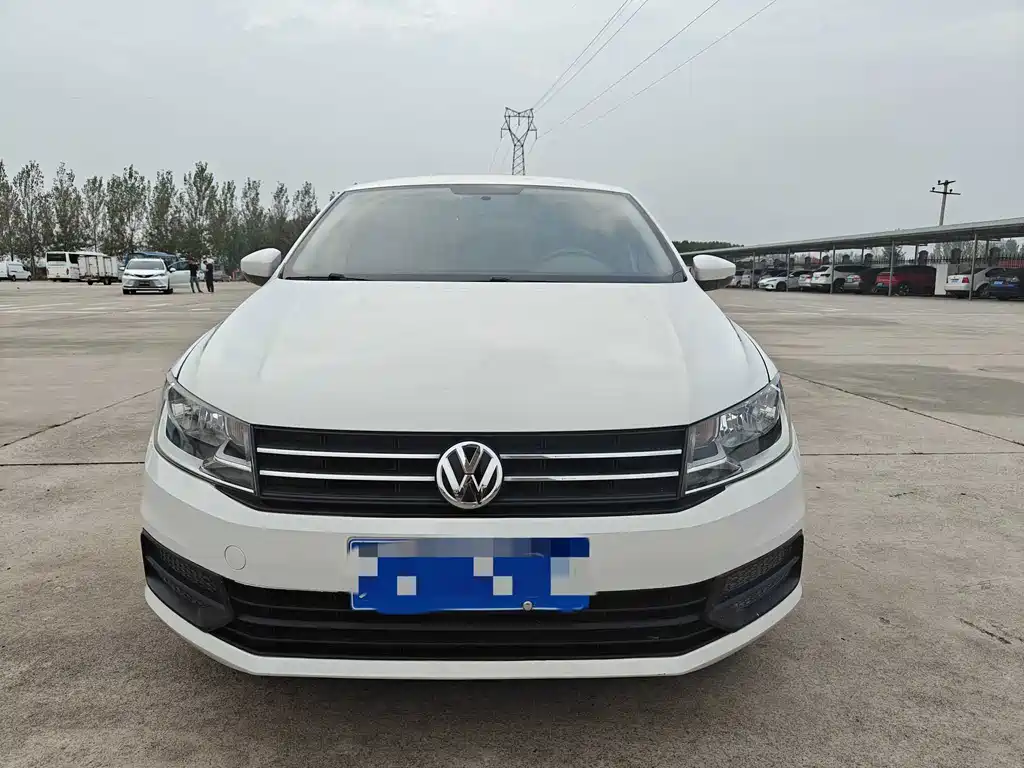 Volkswagen Santana — миниатюра 2