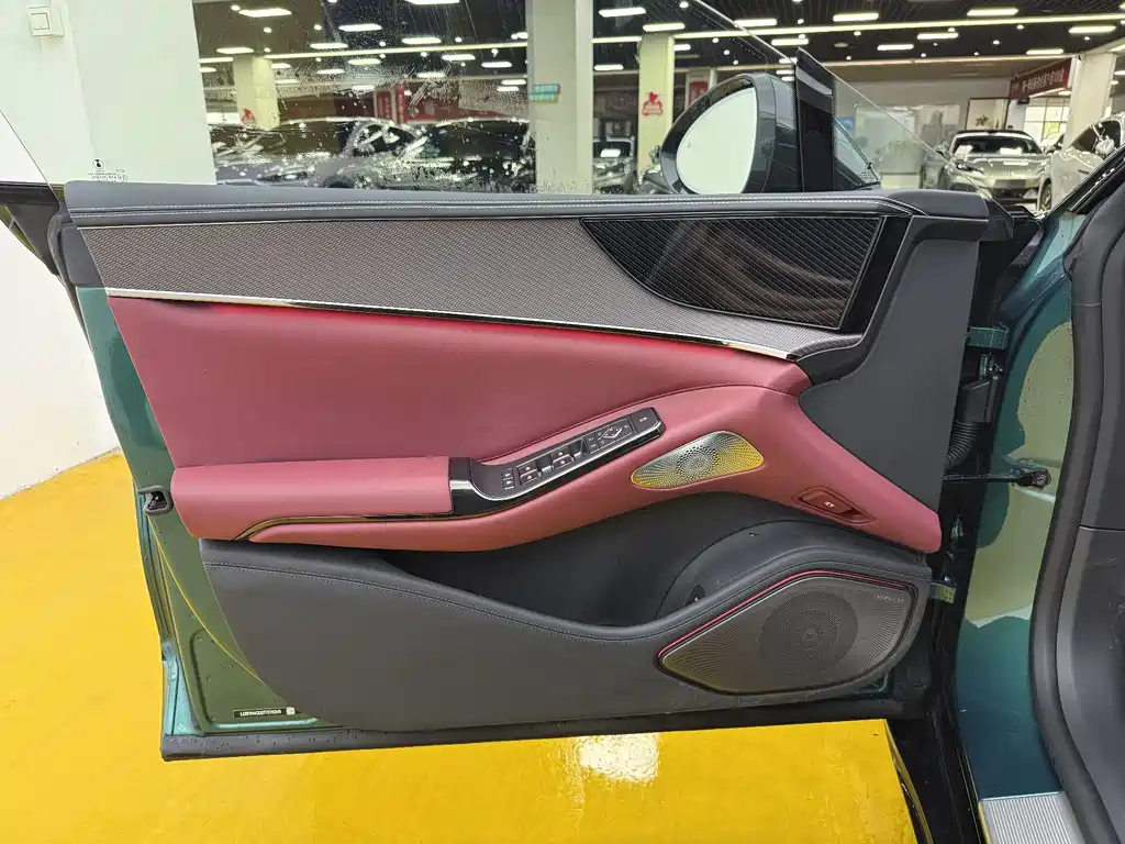 Denza Denza Z9GT — миниатюра 3