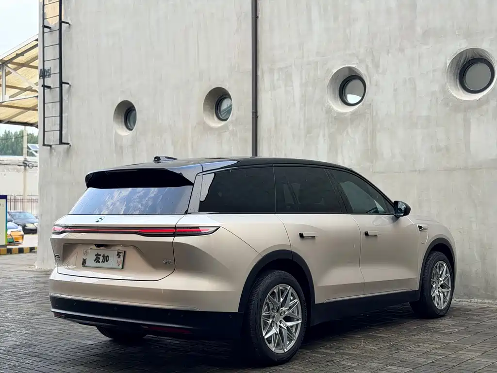 NIO ES8 — миниатюра 7