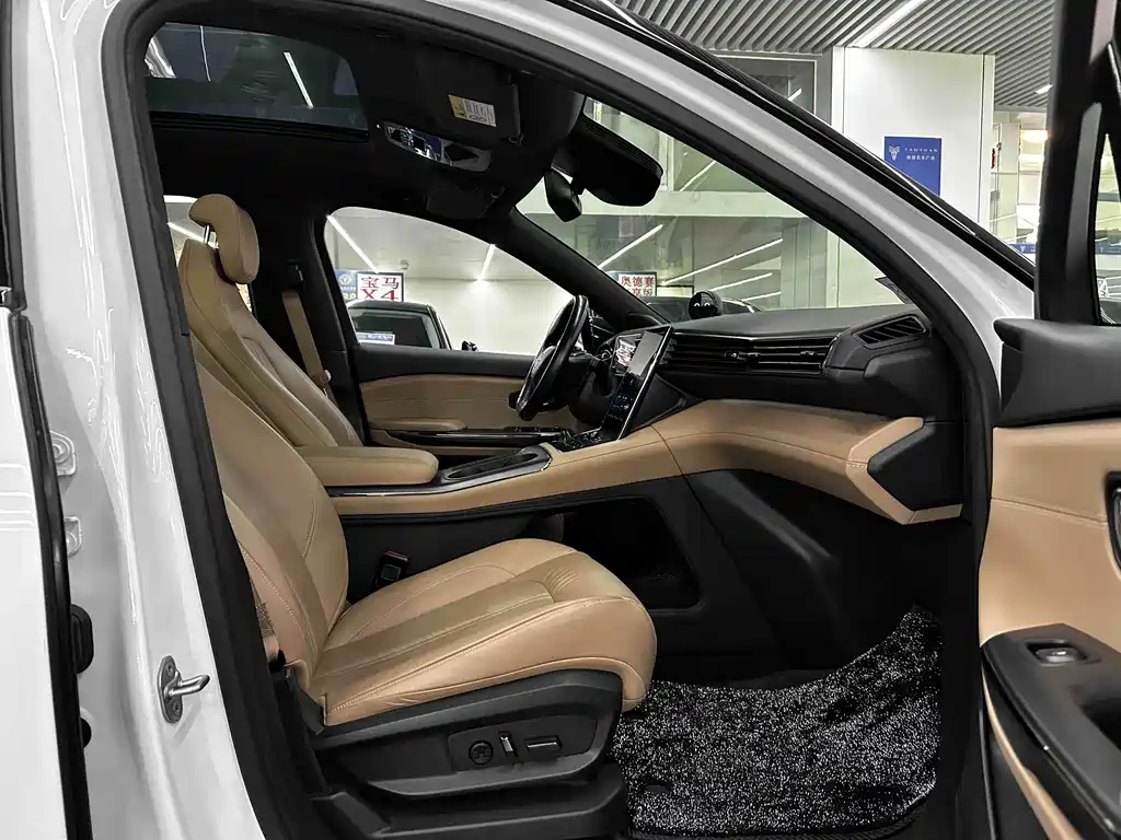 NIO ES6 — миниатюра 7