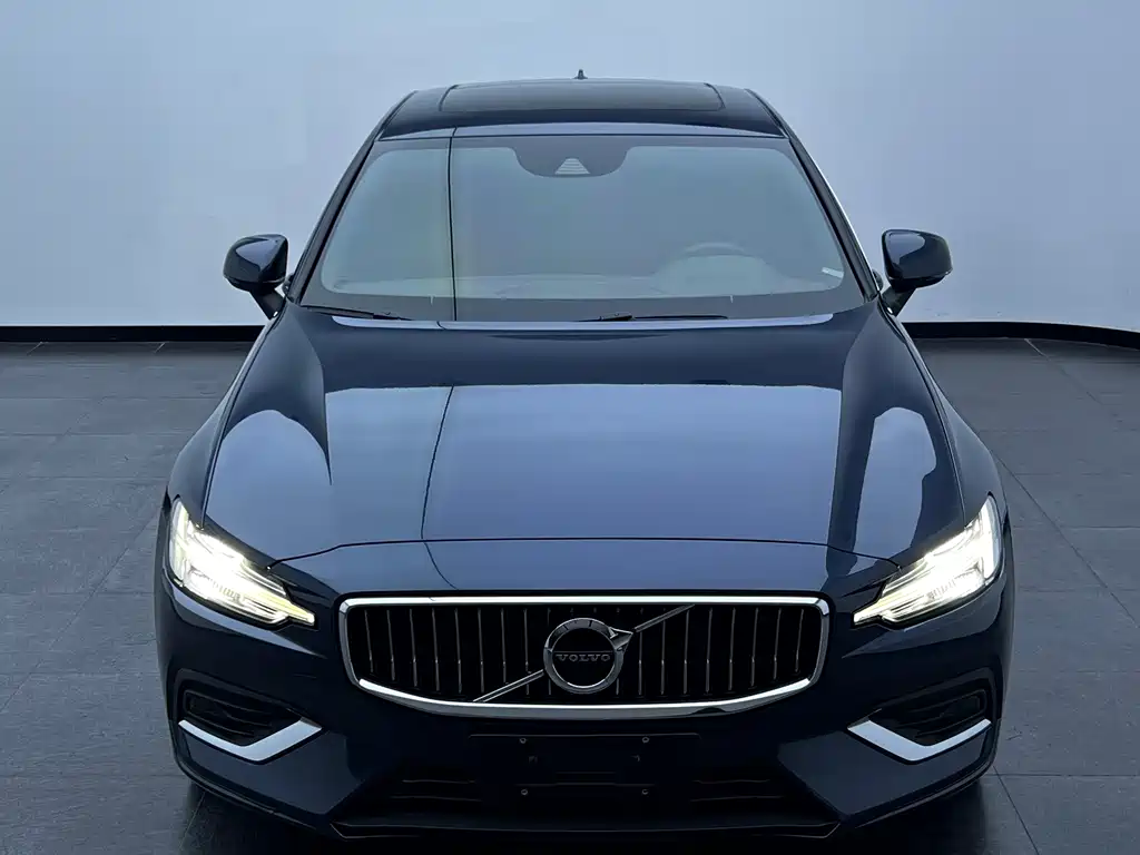 Volvo S60 — миниатюра 3