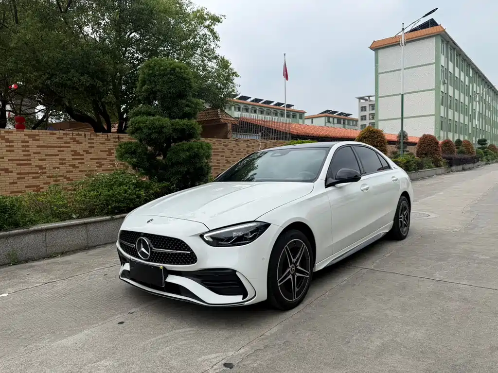 Mercedes-Benz C-Class 2023