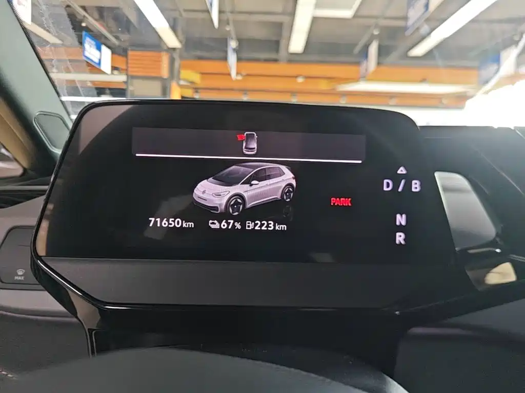 Volkswagen ID.3 — миниатюра 12