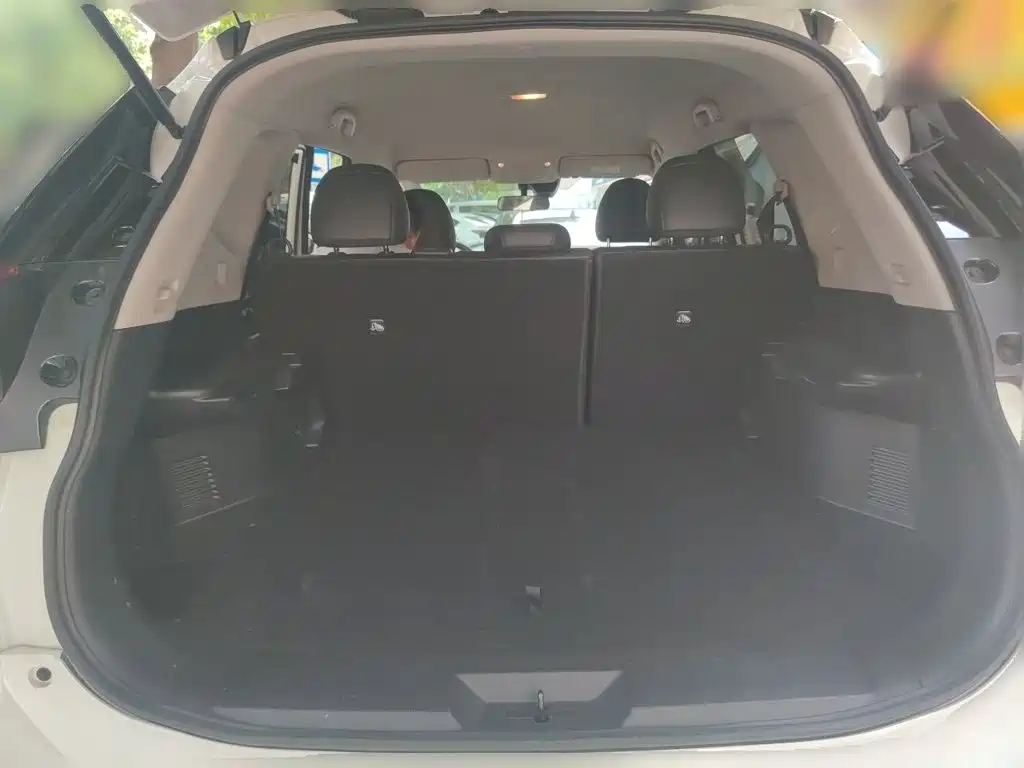 Nissan X-Trail — миниатюра 10