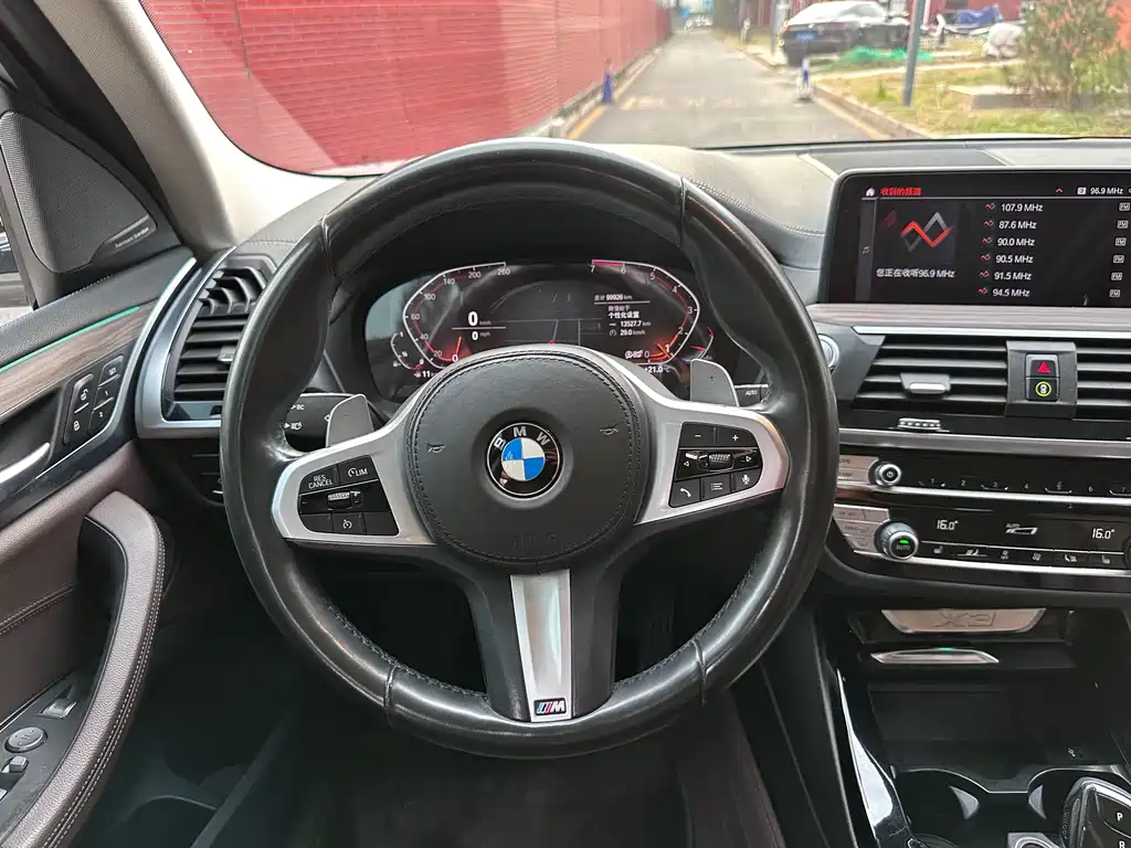 BMW X3 — миниатюра 10