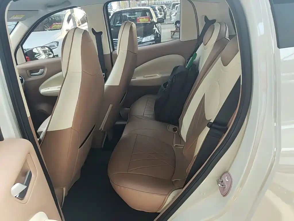 Wuling MINIEV — миниатюра 17