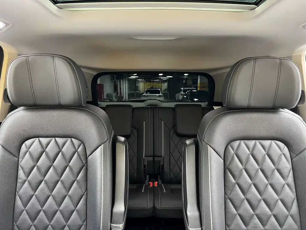 Volkswagen Viloran 2022 380TSI Flagship 6 мест