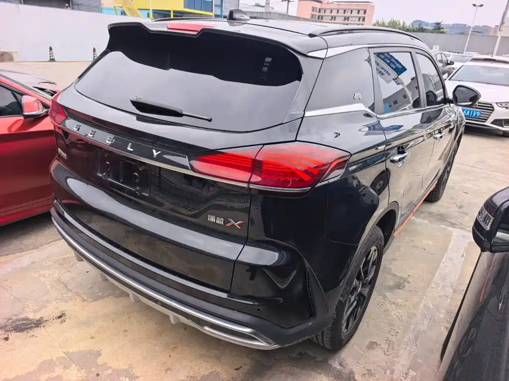 Geely Boyue — миниатюра 6