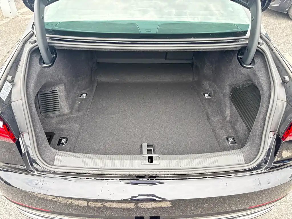 Audi A8 — фотографии объявления, Фото 15