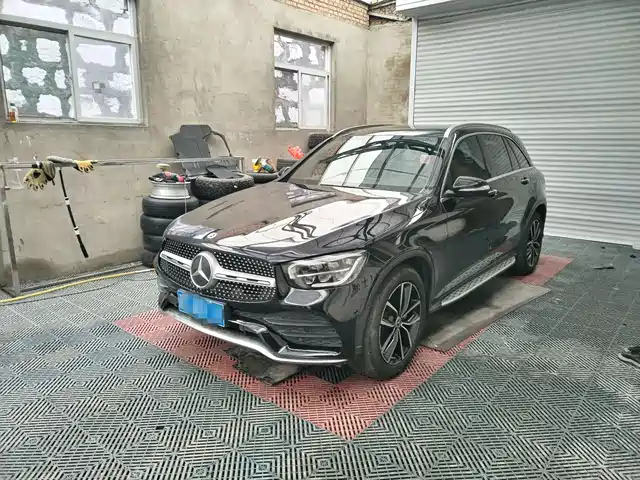 MERCEDES-BENZ  GLC